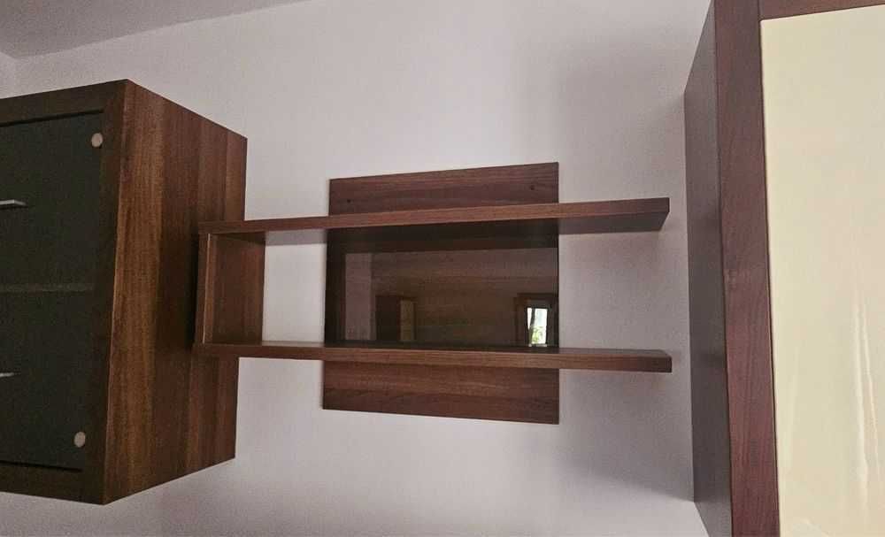 Corp mobila sufragerie nuc si MDF lucios,Mobilier Mobexpert lemn masiv