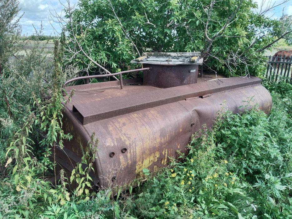 Продам цистерну 4 м3