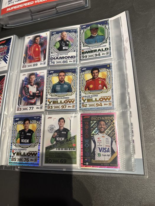 Topps F1 24 класьор колекторски карти.