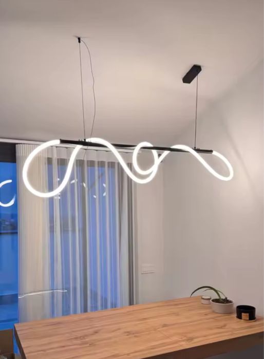 Lustra lampa moderna