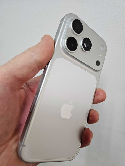 iPhone 17 Pro, 256 gb, impecabil, Garantie.