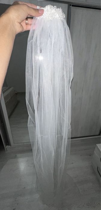 Булчинска рокля от коприна - стилна и много удобна