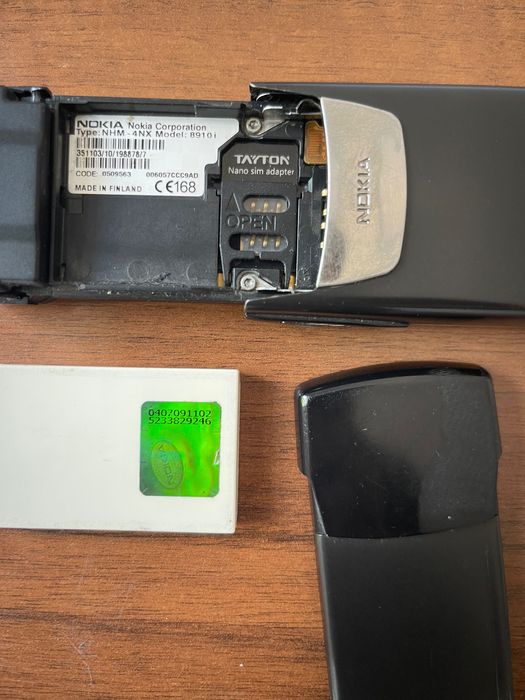 Продам нокия 8910i