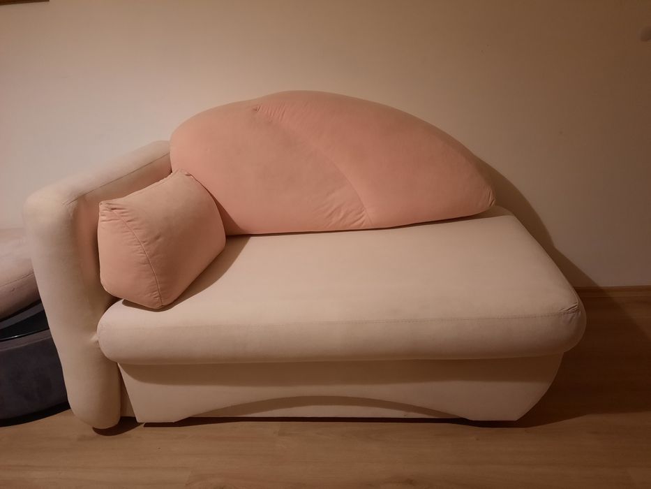 Разтегателен диван - легло