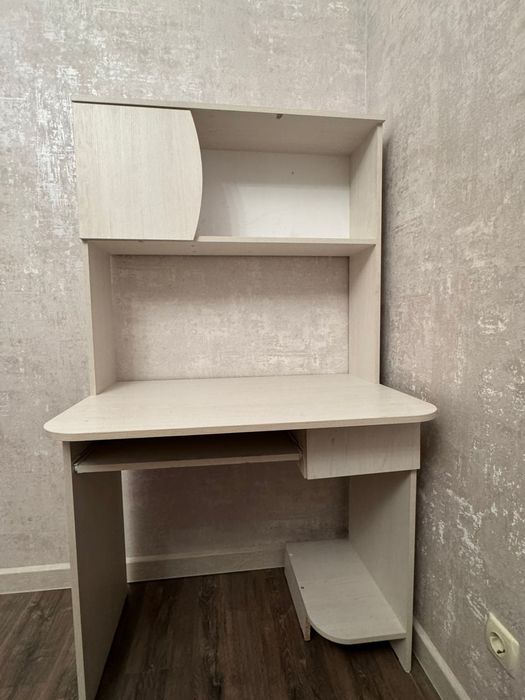 Стол письменный компьютерный