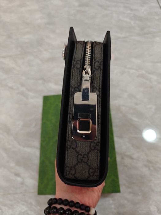 Мъжка чанта GUCCI със заключващ механизъм