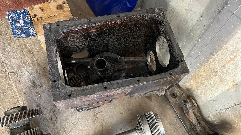 Запчасти МАЗ ЯМЗ 236