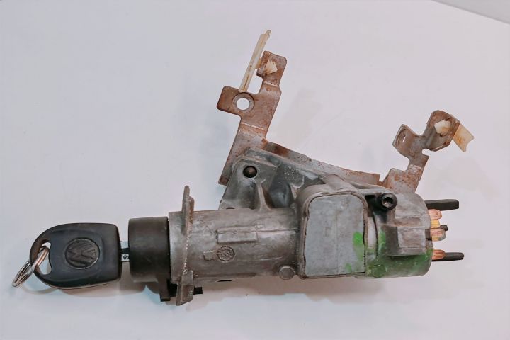 Contact Pornire  cu Cheie 4B0905851A Volkswagen VW Golf a 4-a generat