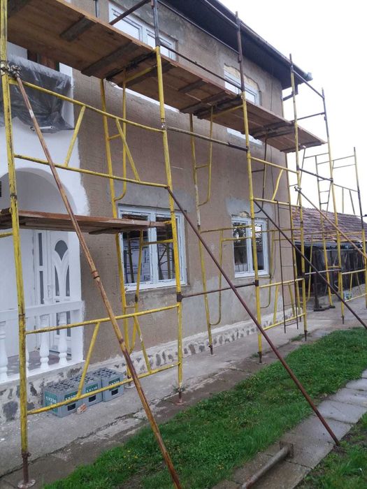 De vânzare schelă