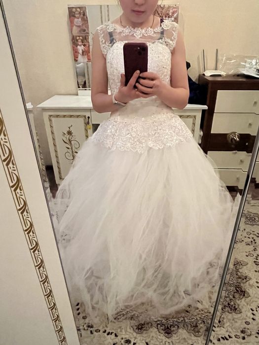 Свадебный платье