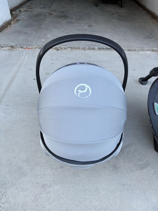 Cybex Cloud Z i-Size + база