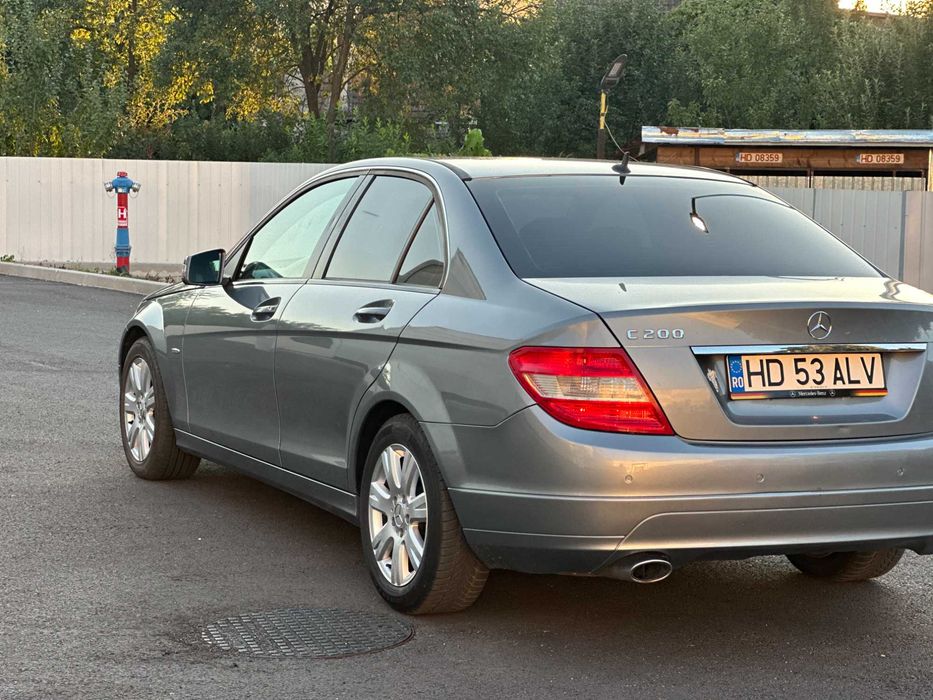 Mercedes-Benz C 200 CDI*2.2 D*navigatie*piele*af.2011*contract+fiscal pe loc