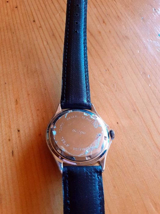 НОВ ADORA Lux Watch -Швейцарски механичен неизползван от колекция.