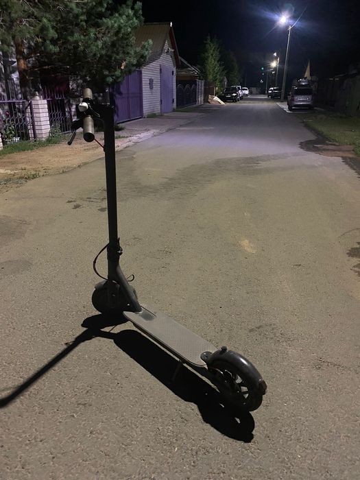 Продам электросамокат Xiomi