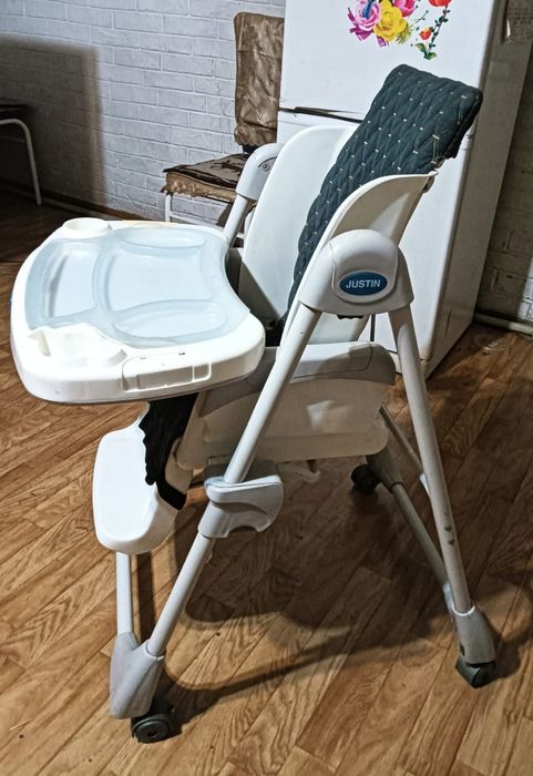 Стул для кормления.