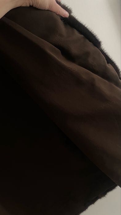 Продам натуральную шубу