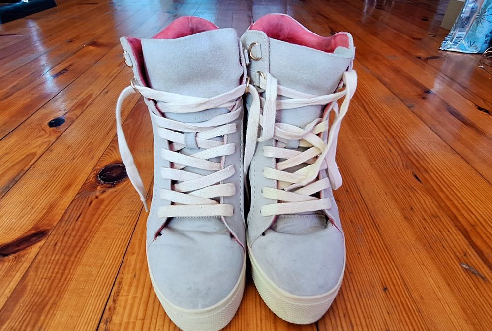 Дамски обувки спортно-елегантни