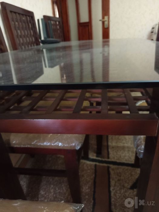 Продам обеденный стол со стульями НОВЫЕ