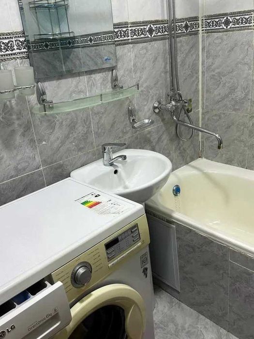 Миробод Ашхобод парки яқинида 2 хонали  квартира ижарага берилади