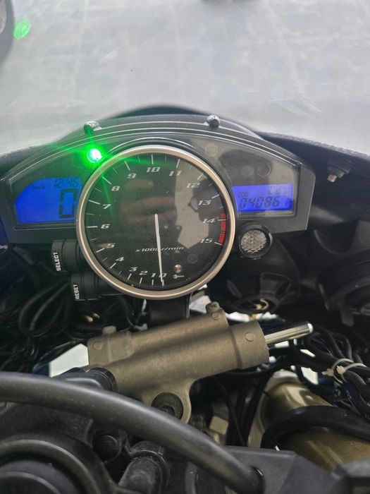 Yamaha R1 RN12 I / YZFR1 / 2006