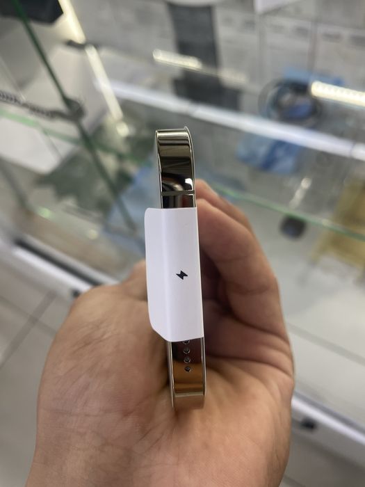 Iphone 14 Pro , Gold