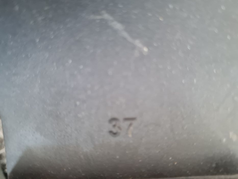 Нови обувки от естествен велур