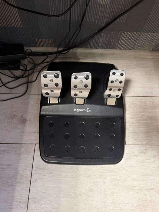 PS4 + Logitech g29 + Logitech shifter + 8 игри