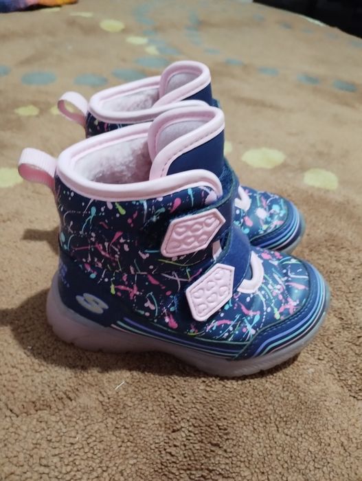 Skechers. Cizme zăpadă Power Paint mărimea 23 Bleumarin
Cizme de