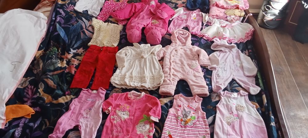 Продам детские вещи и игрушки.