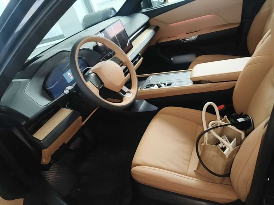 Lexus ES 300h Base Version