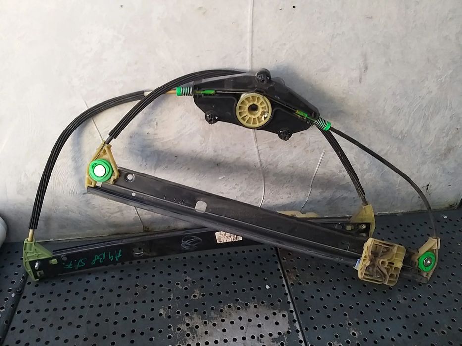Macara geam electric stanga fata audi a4 b8 8k 8k0837461