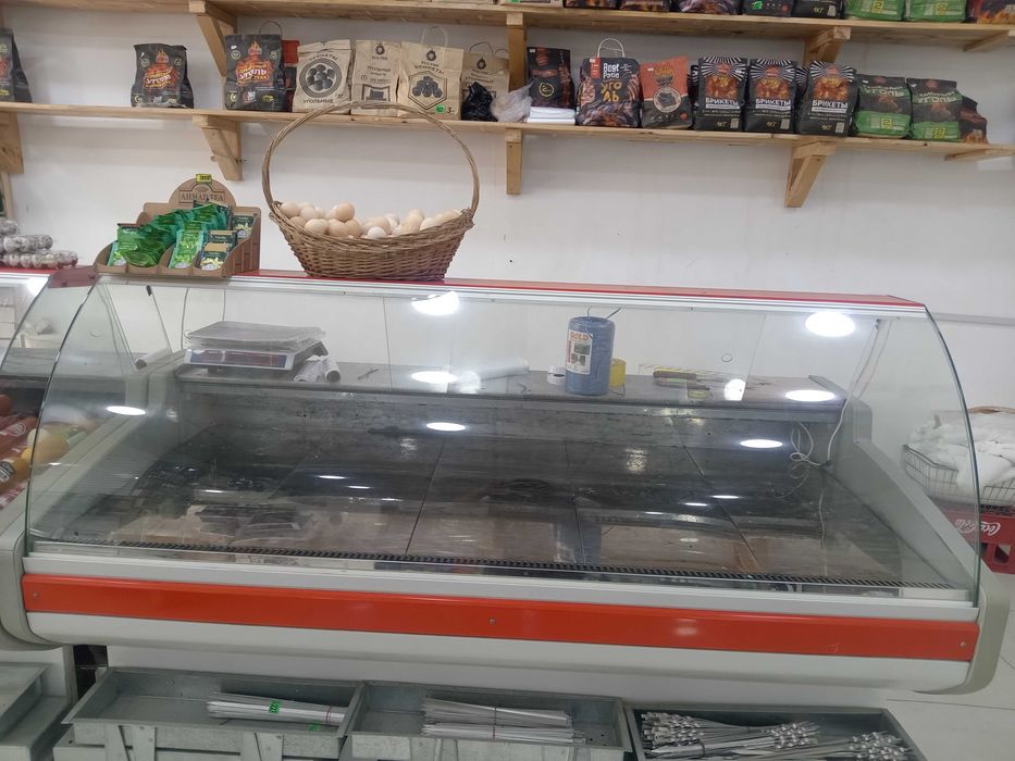 Xolodilnik sotiladi.