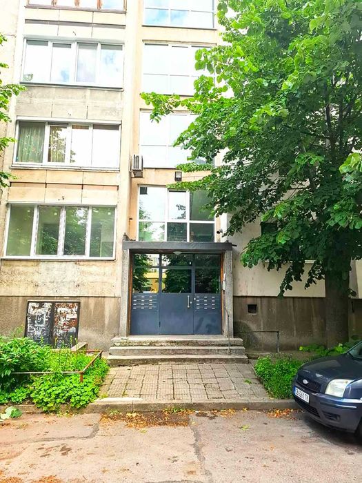 Продава се Тристаен апартамент в София, Надежда 1 - 88 кв.м за 2244 €/кв.м - Снимка #11