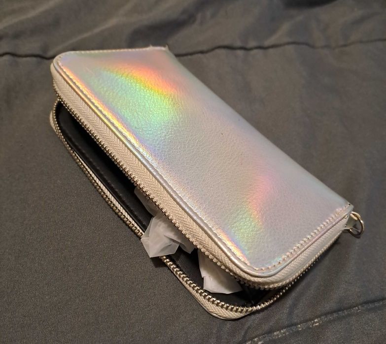 Дамски портмонета DKNY