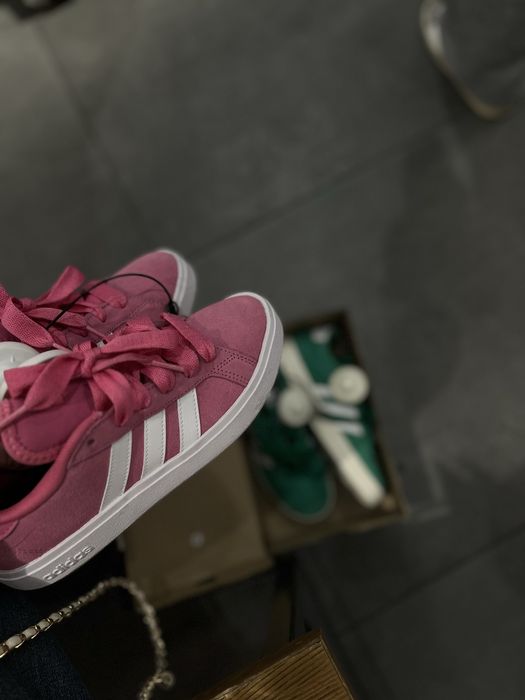 Кроссовка adidas оригинал