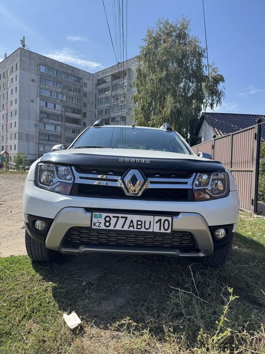 Renaul duster машина