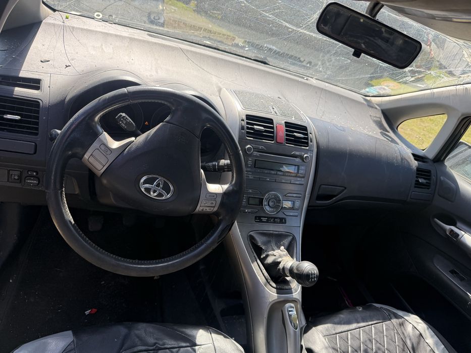 Toyota auris na chasti тойота аурис на части