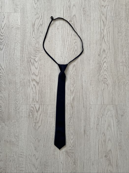 Продам галстук темно синий