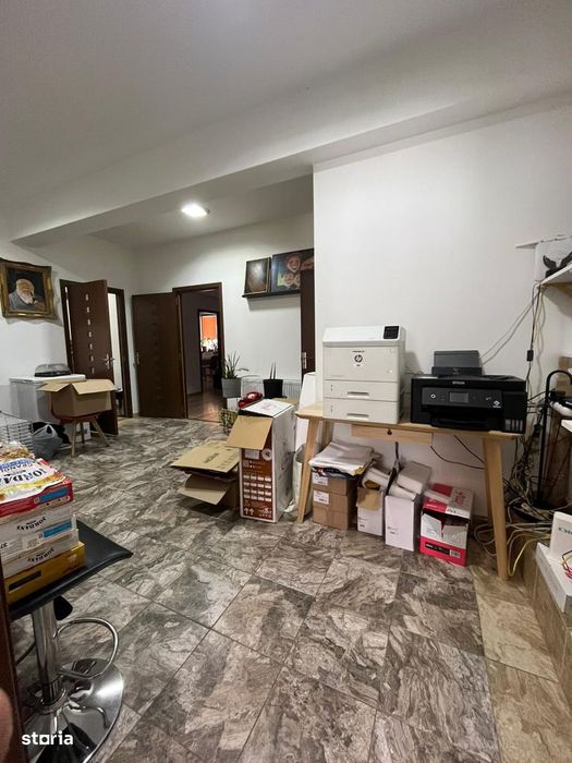 Apartament 4 camere superb se poatea face spatiu comercial Metalurgiei