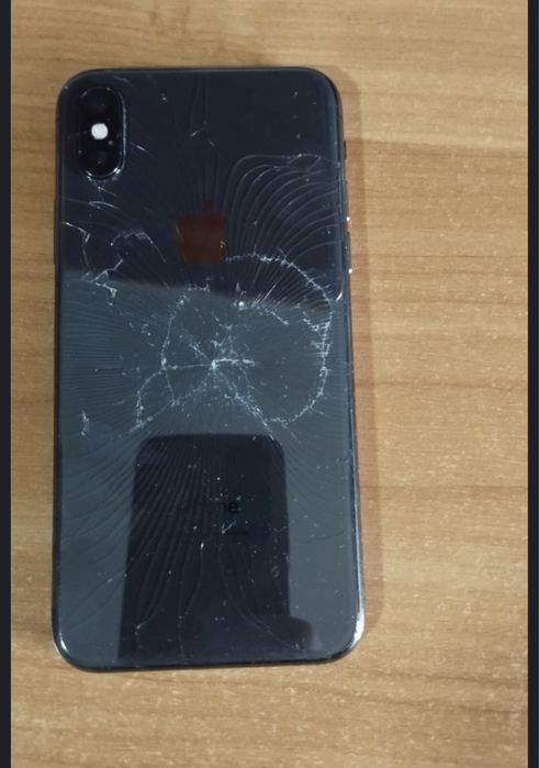 Обменяю iPhone X