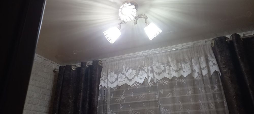 Kvartira srochniy Bollaga,oilaga,qizlarga ijaraga beriladi.