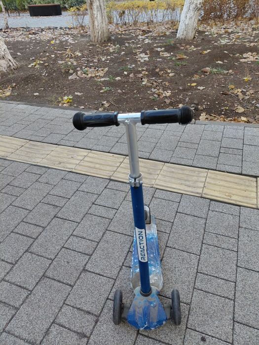 Продам самокат, детсткий