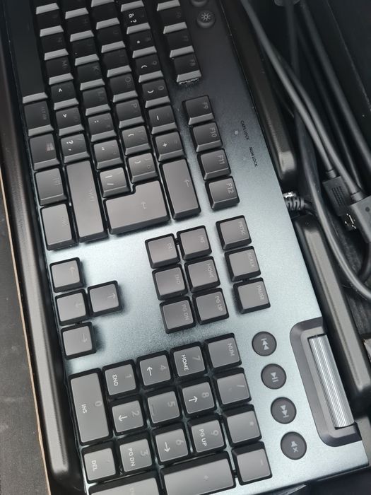 Клавиатура Logitech 815G