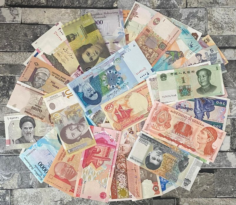 Продаётся коллекция банкнот