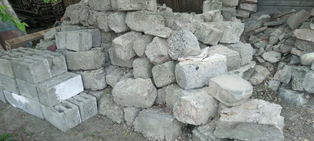 Отдам бесплатно песок блок