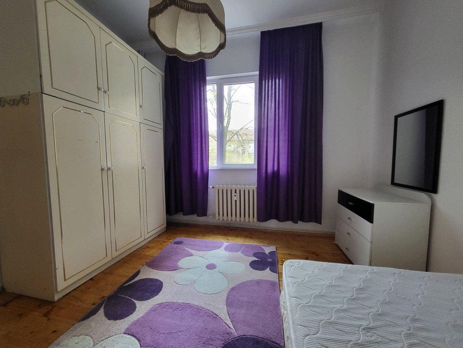 Дава се под наем Двустаен апартамент в София, Център - 50 кв.м за 620 € - Снимка #1