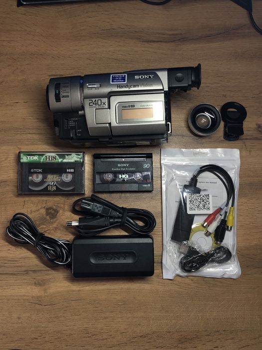 Y2k Видеокамера Sony CCD-TRV37e