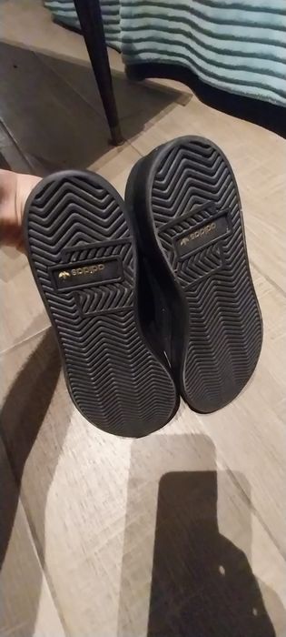 Adidas piele întoarsă noi 38