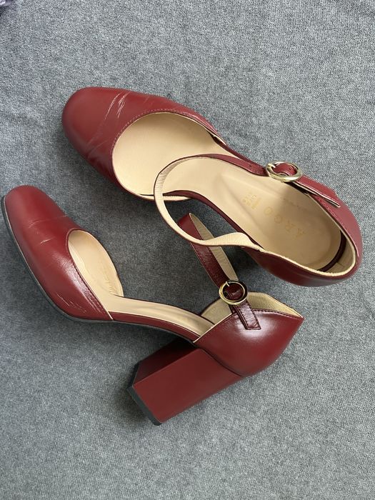 Туфли кожаные на каблуке