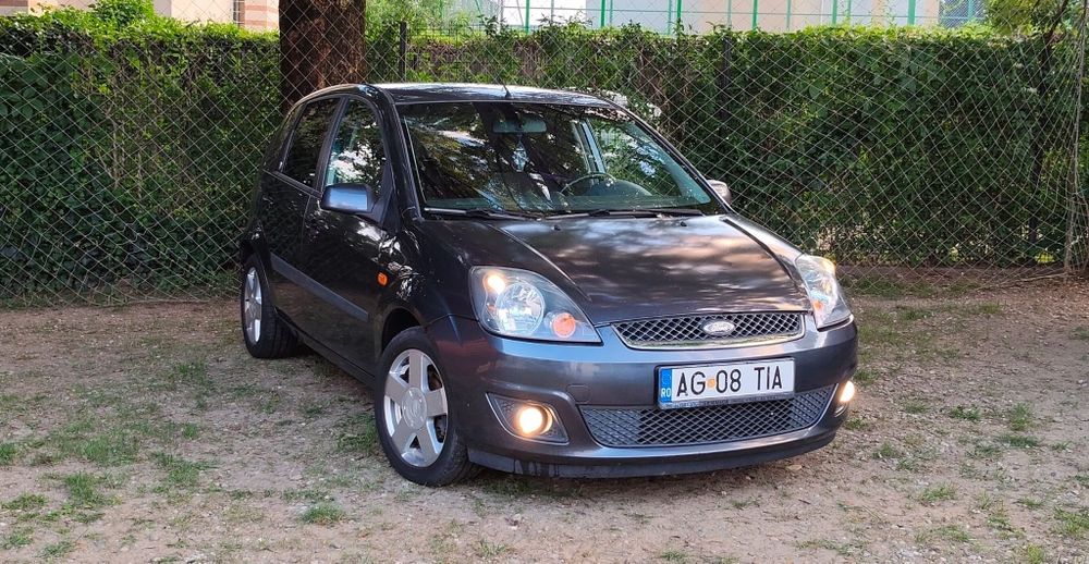 Vand Ford Firsta